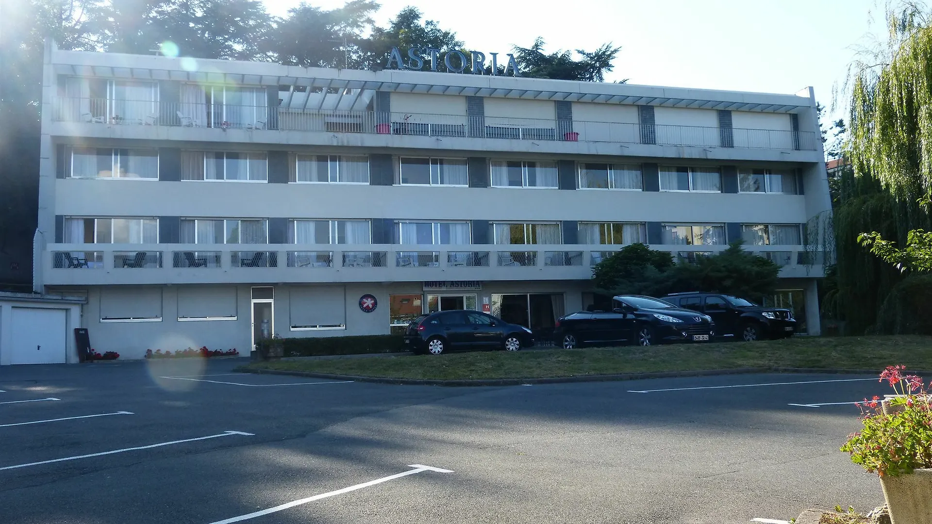 ***  Hotel Astoria Сент-Этьен Франция